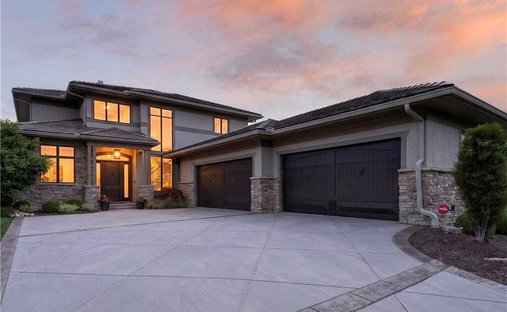 House in Overland Park, Kansas, United States 1