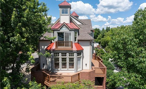 House in Pittsburgh, Pennsylvania, United States 1