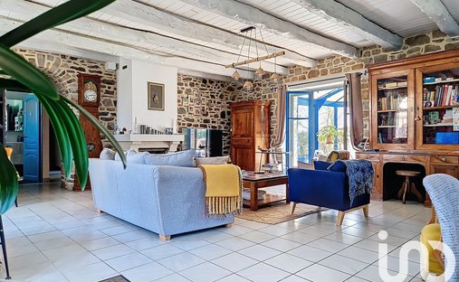 House in Mont-Dol, Brittany, France 1