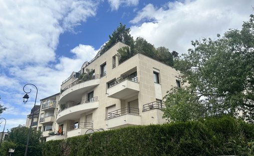 Apartment in La Fontaine-Parc des Sceaux-Croix de Berny-Centre Ville, Antony, France 1