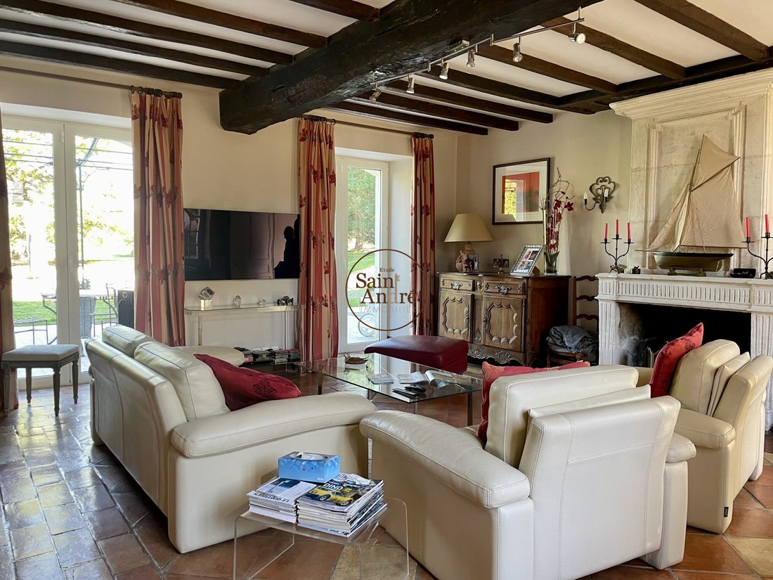 House in Roullet-Saint-Estephe, Nouvelle-Aquitaine, France 3 - 18097722