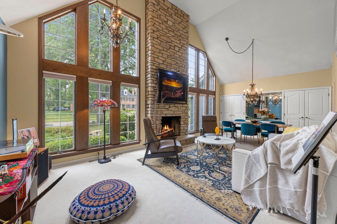House in Geneva, Illinois, United States 3 - 18105462