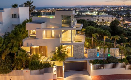Villa in Puerto Banus, Marbella, Spain 1