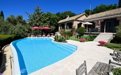 Villa in Saint-Cézaire-sur-Siagne, Provence-Alpes-Côte d'Azur, France 1