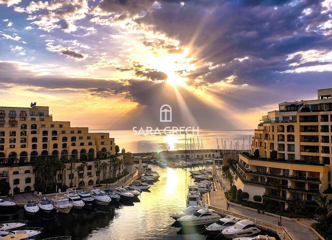 Apartment in Saint Julian's, Malta 3 - 15996480