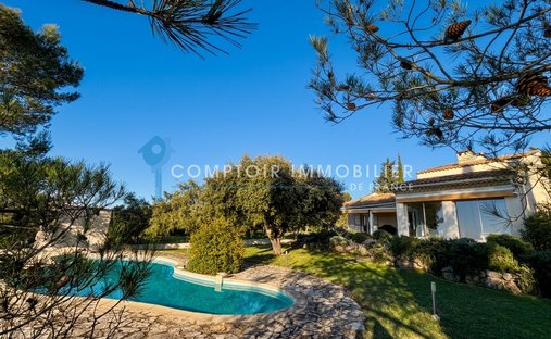 Villa a Uzès, Occitania, Francia 1