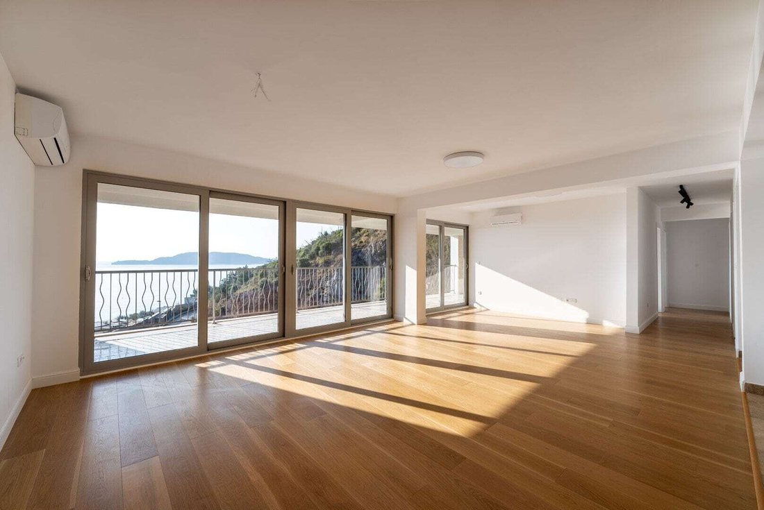 Apartment in Pržno, Budva Municipality, Montenegro 1 - 16963863