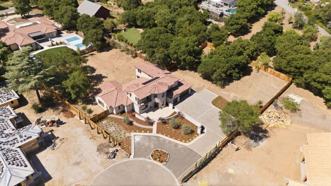 House in Saratoga, California, United States 5 - 17726216