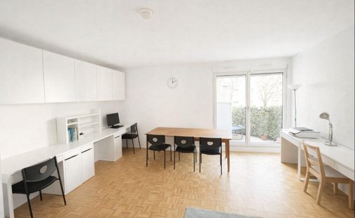 Apartamento en Insurrección, Vanves, Francia 1