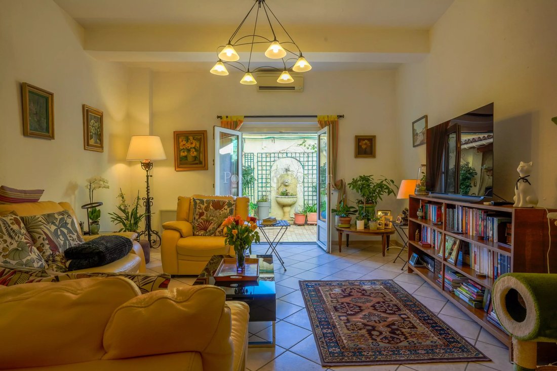 House in Uzès, Occitania, France 5 - 18093466