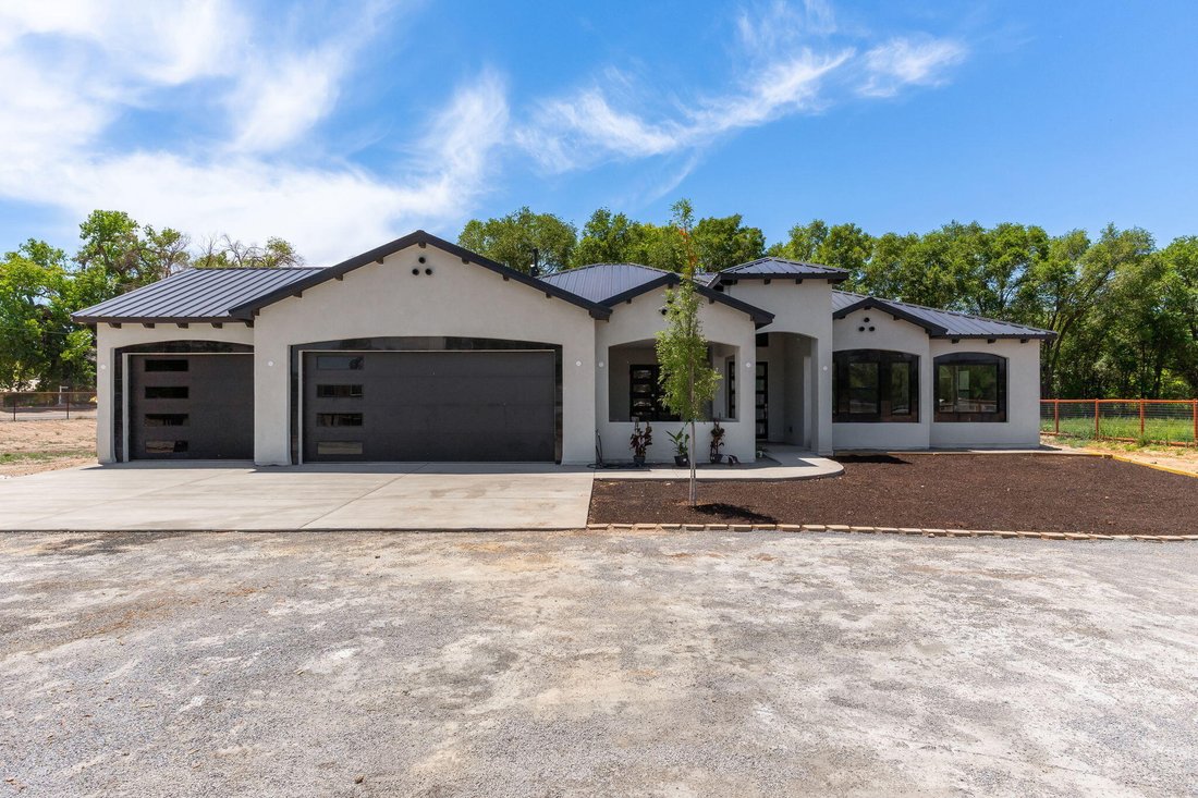 House in Albuquerque, New Mexico, United States 2 - 18102870