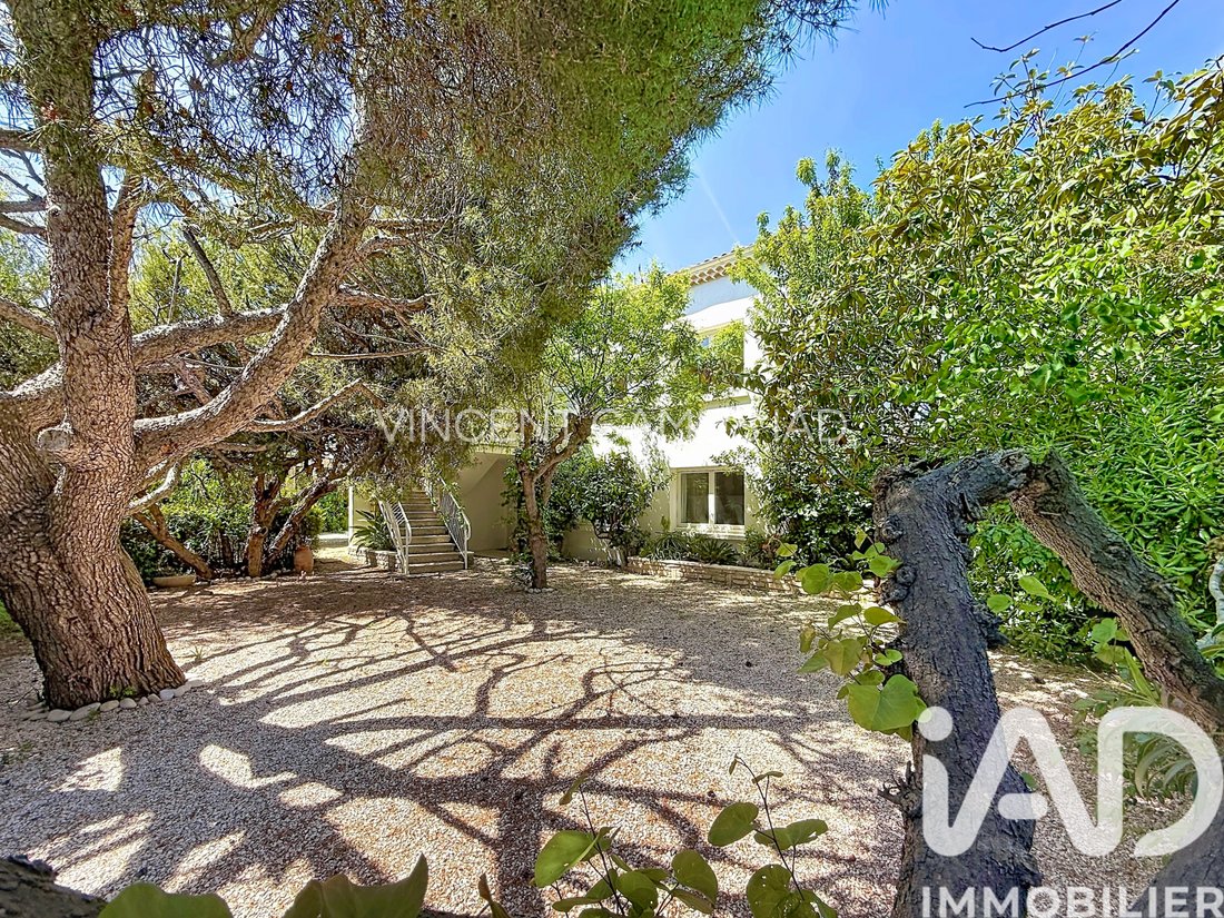 House in Sanary-sur-Mer, Provence-Alpes-Côte d'Azur, France 1 - 18097213