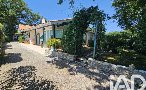 House in Aiguillon-Port, La Teste-de-Buch, France 1