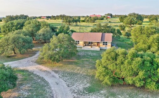 House in Harper, Texas, United States 1
