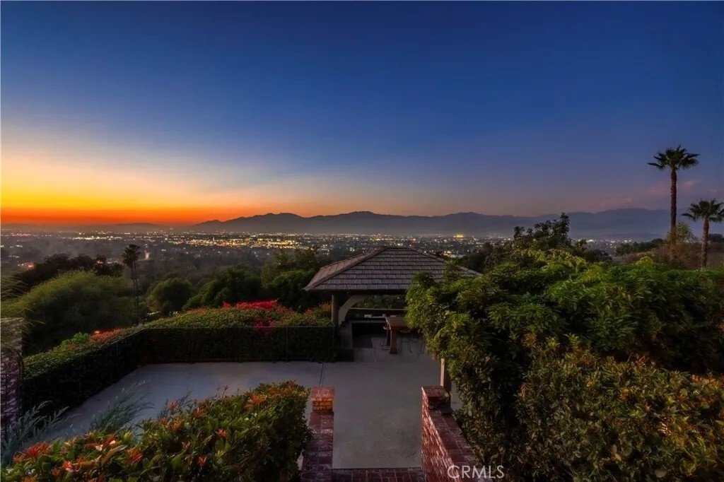 House in Covina, California, United States 4 - 18101278