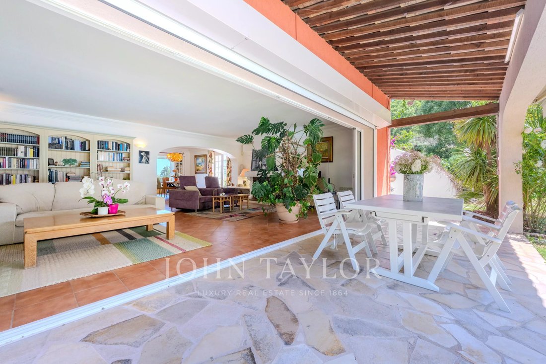 Villa in Le Rouret, Provence-Alpes-Côte d'Azur, France 5 - 18093852