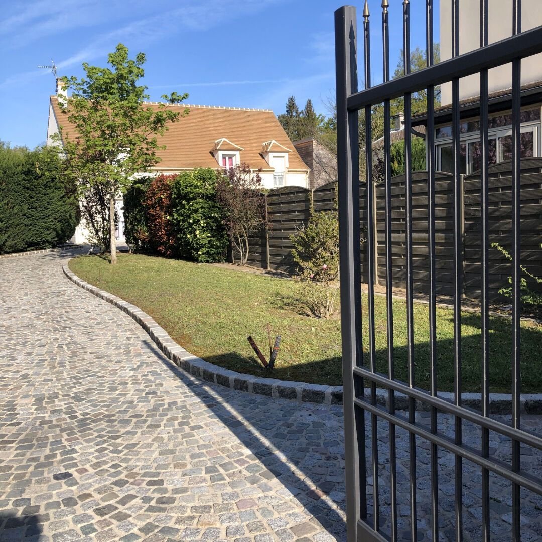 House in Ouest, Lamorlaye, France 1 - 18096003