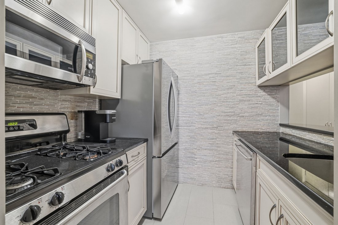 Condo in New York, New York, United States 5 - 18090749