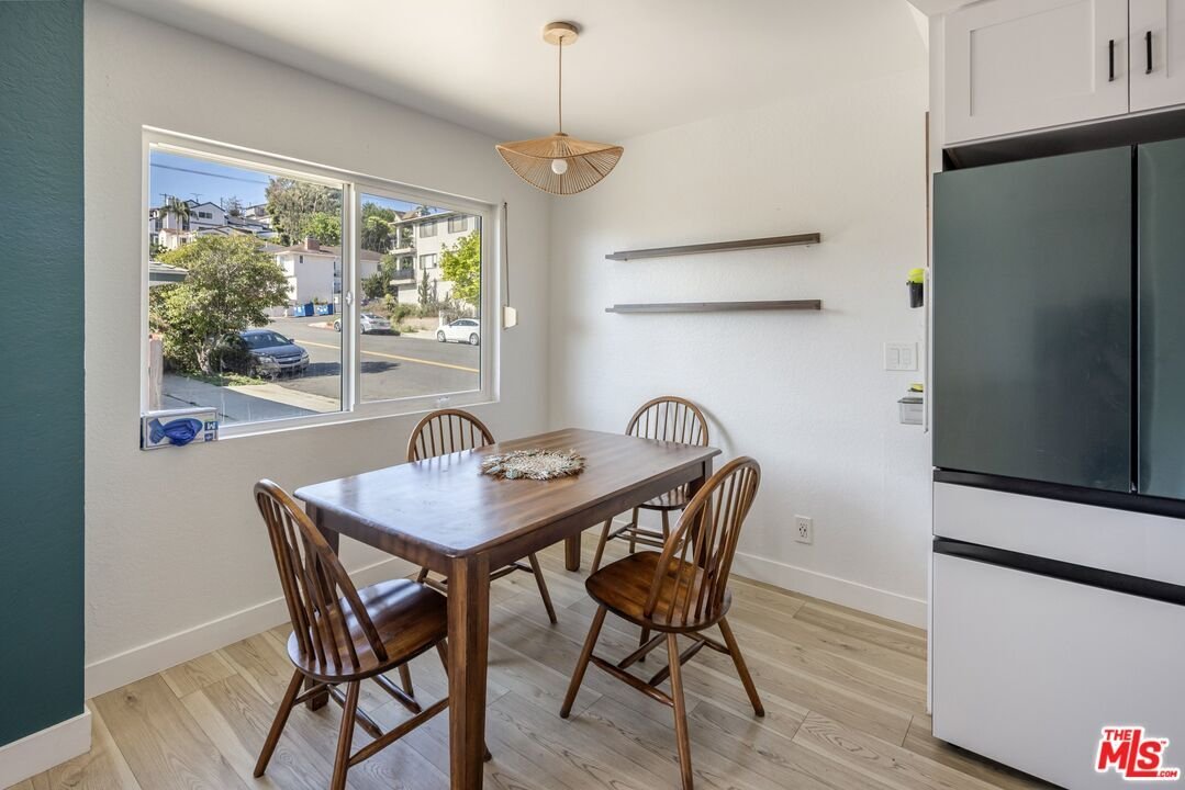 Condo in Los Angeles, California, United States 5 - 18092929