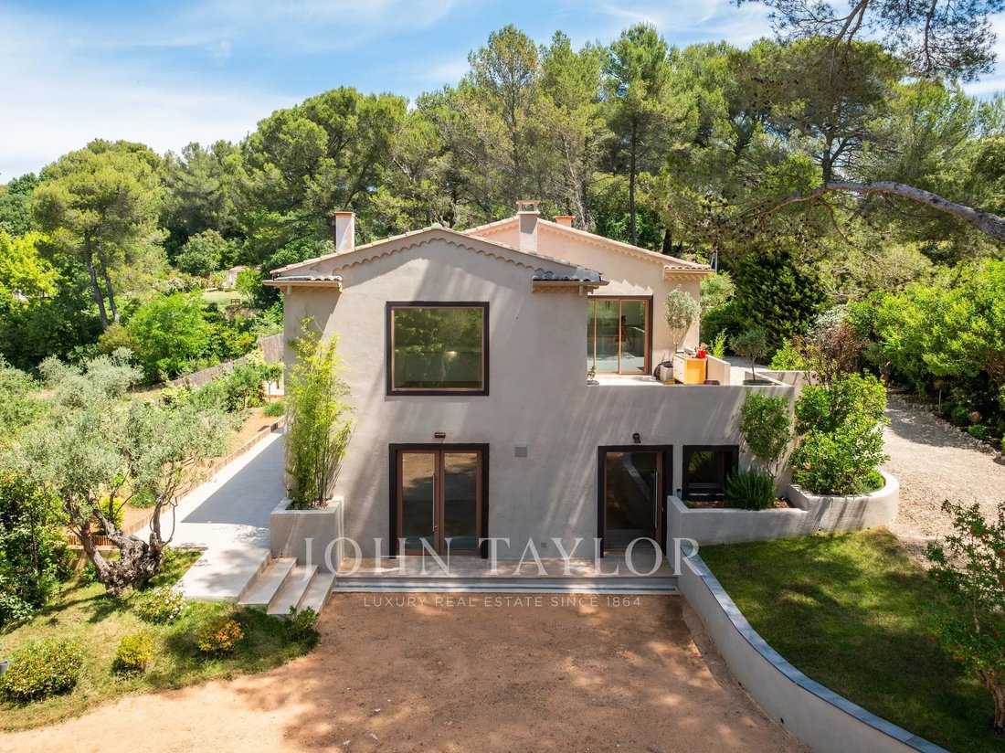 House in Est-Repentance-Les Trois Bons Dieux, Aix-en-Provence, France 3 - 18096661