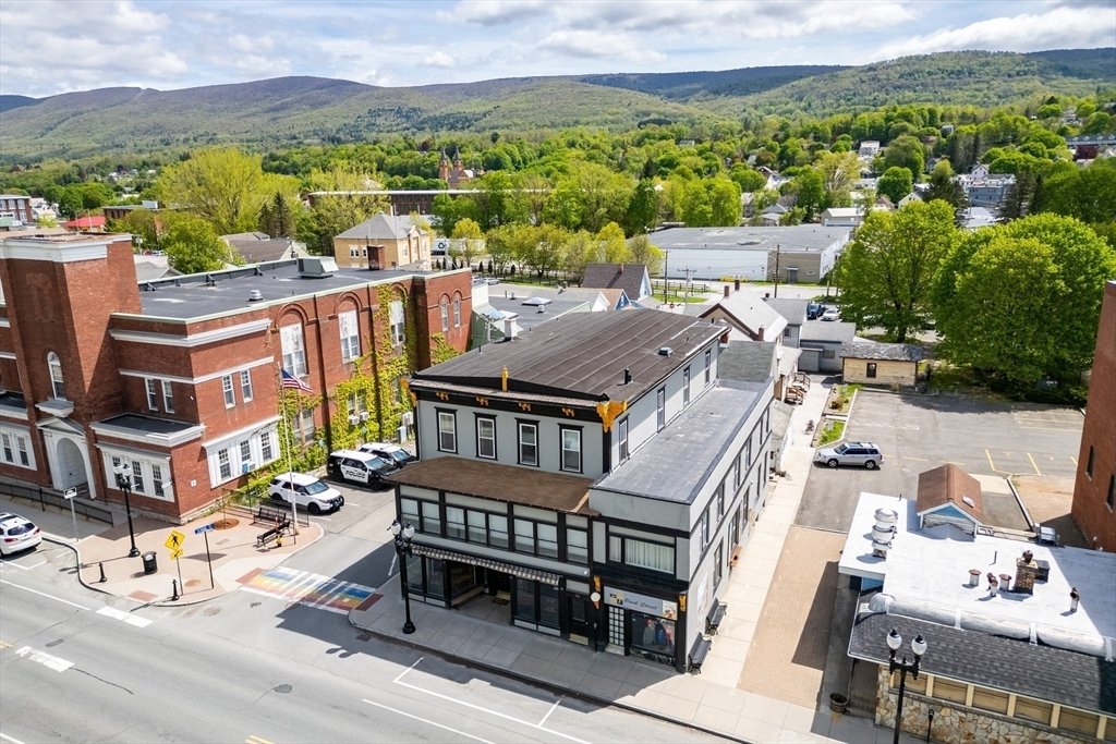 Adams, Massachusetts, United States 3 - 18103266