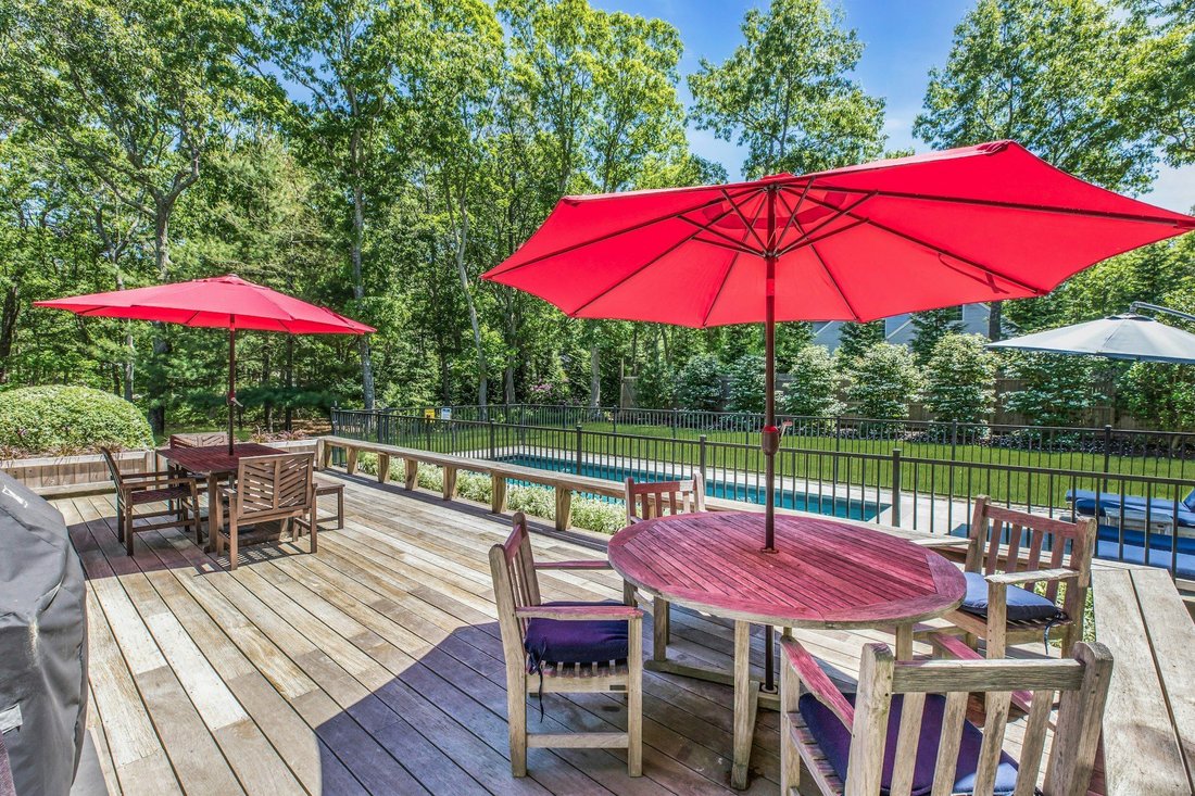 Hampton Bays, New York, United States 3 - 15877829