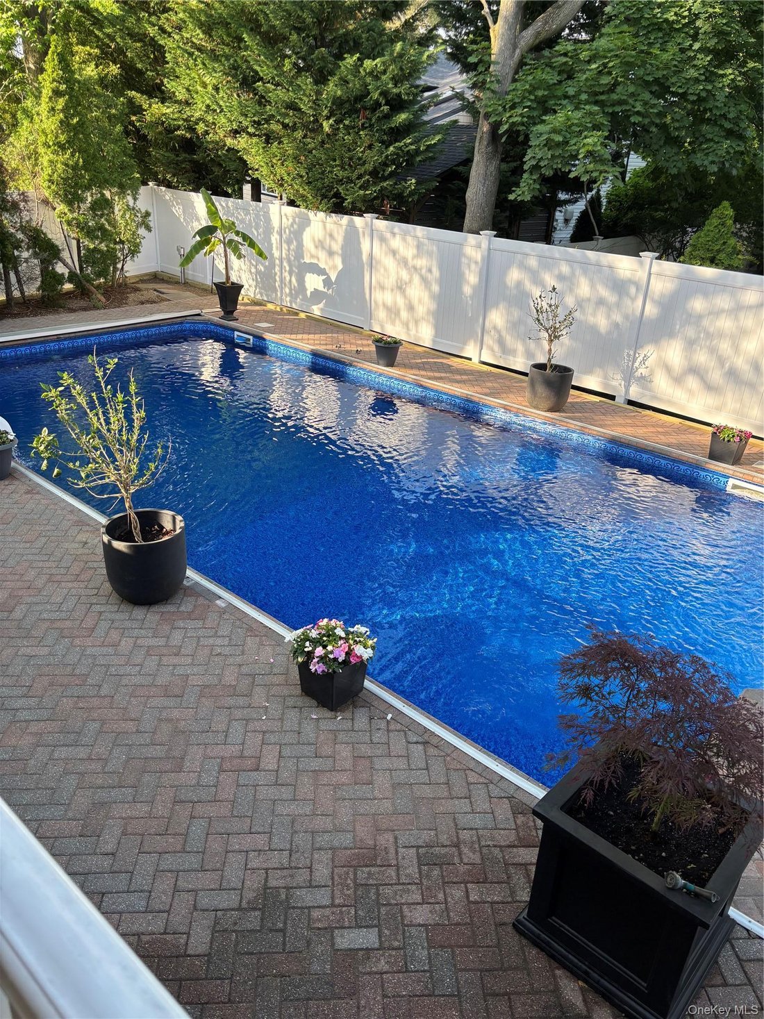 House in Merrick, New York, United States 4 - 17128934