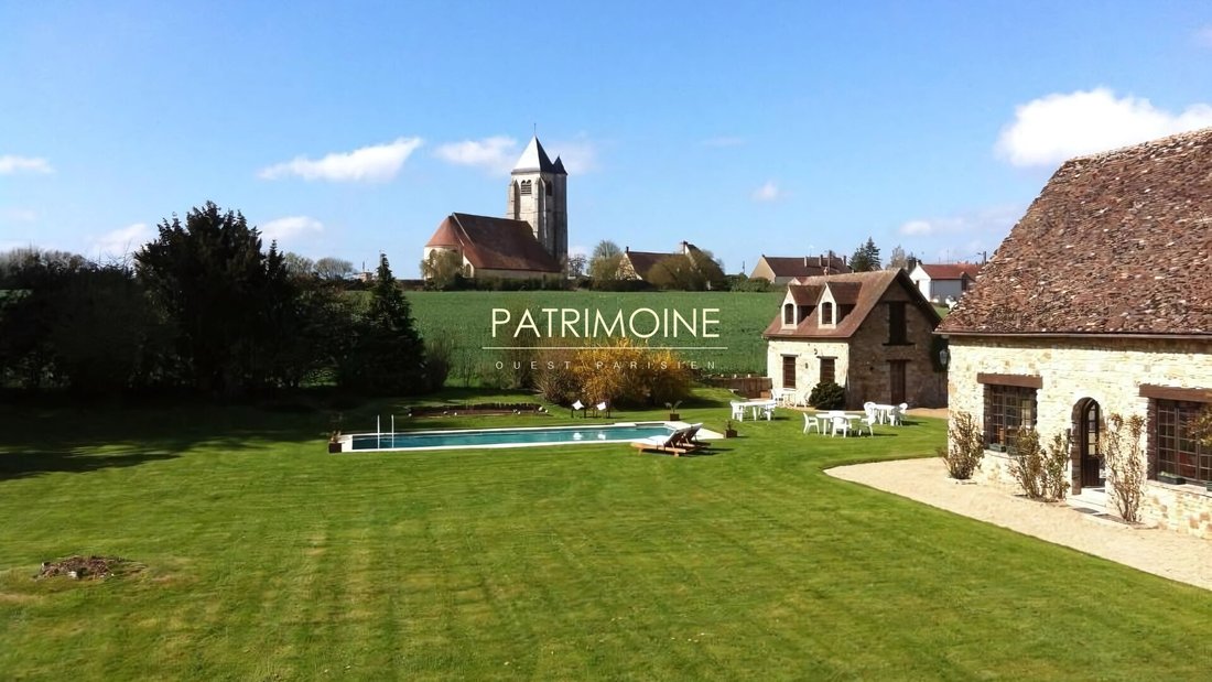 Villa in Hanches, Centre-Val de Loire, France 1 - 18094050
