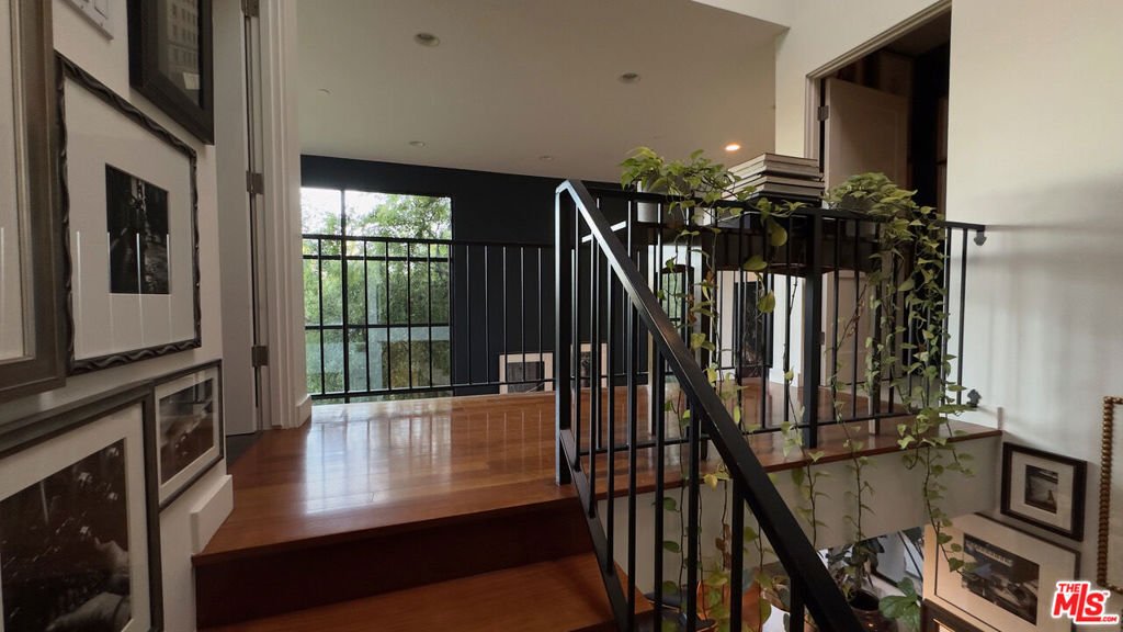 House in Los Angeles, California, United States 5 - 18102422