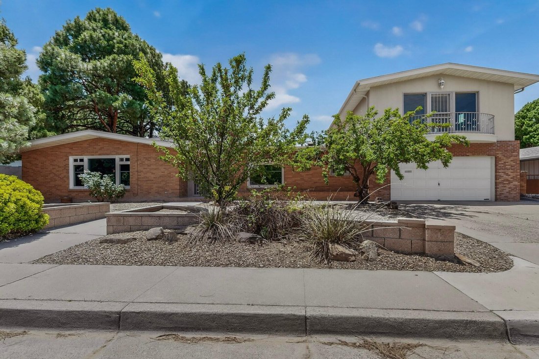 House in Albuquerque, New Mexico, United States 1 - 18100556