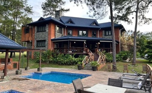 Casa en Jarabacoa, La Vega, República Dominicana 1