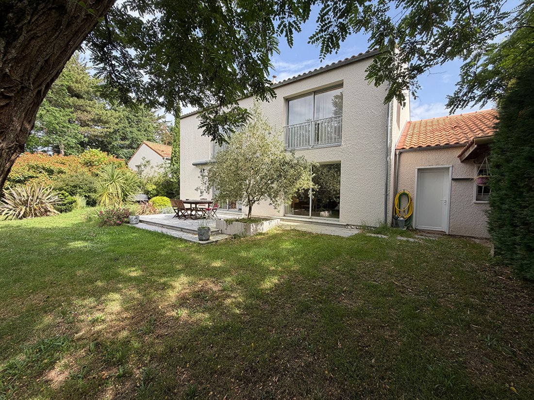 Villa in Centre, Basse-Goulaine, France 4 - 18096747