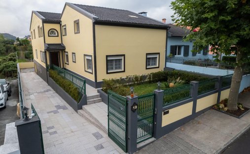 Villa in Rosto do Cao (Sao Roque), Azores, Portugal 1
