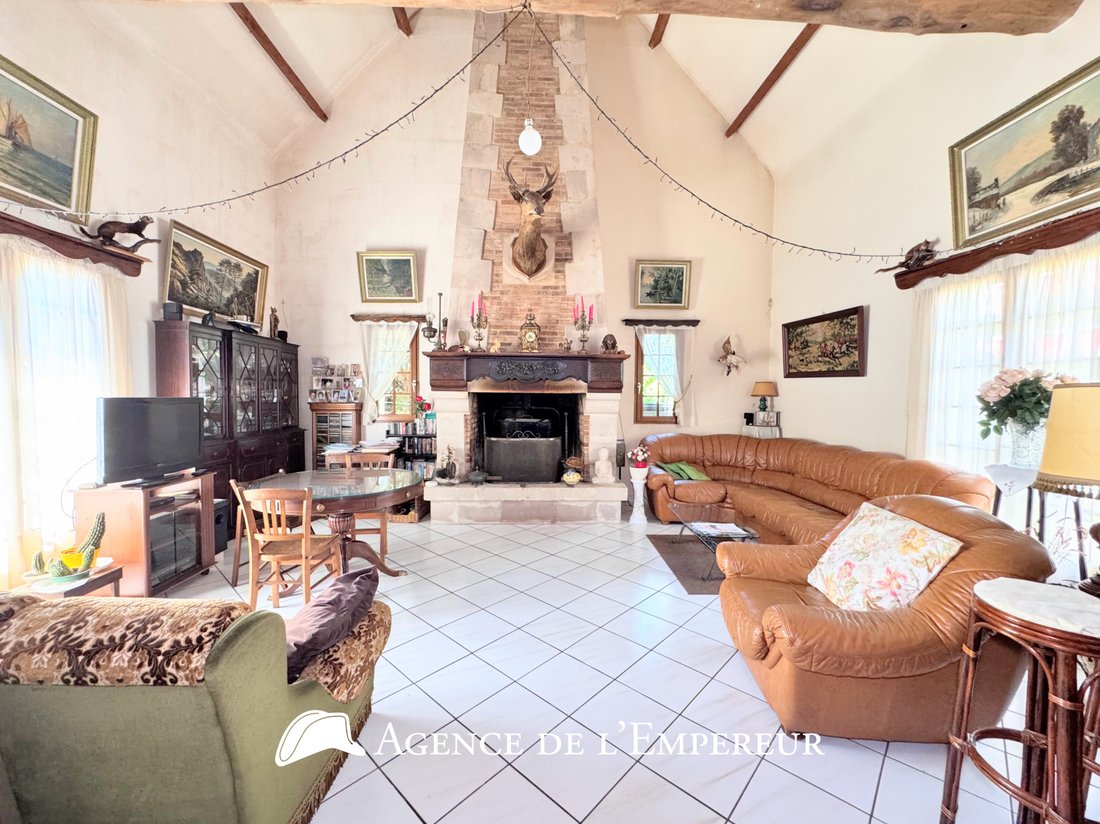 House in Centre Ville, Rueil-Malmaison, France 4 - 18098785