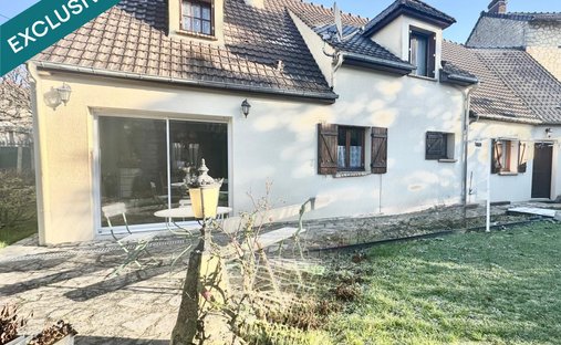 House in Centre Ville, Pontoise, France 1