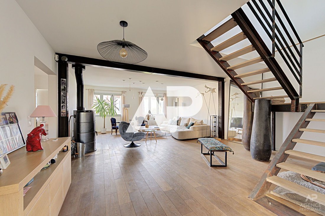 House in Plateau Ouest, Suresnes, France 2 - 18101450
