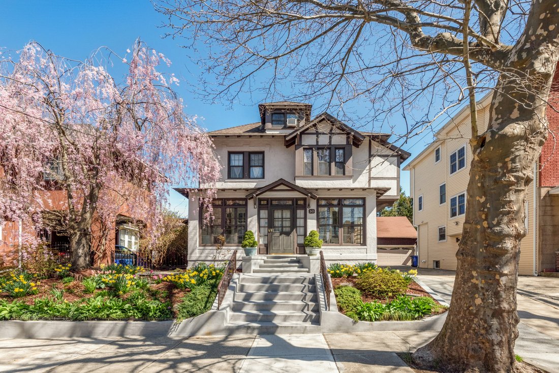 Townhouse in Guttenberg, New Jersey, United States 3 - 18084927