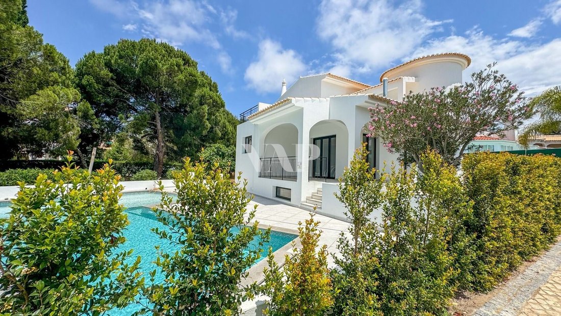 Villa in Vilamoura, Quarteira, Algarve 1 - 18094293