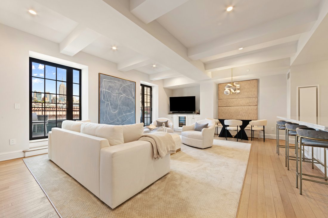 Condo in New York, New York, United States 1 - 18095745
