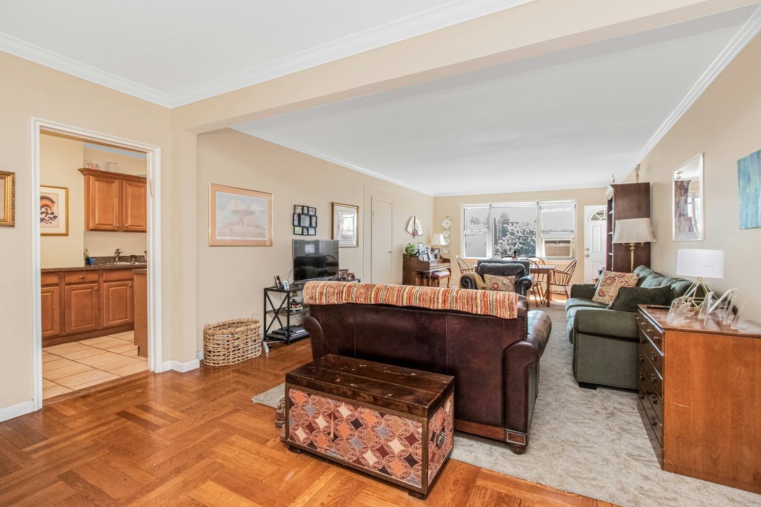 Co Op in New York, New York, United States 1 - 18084924