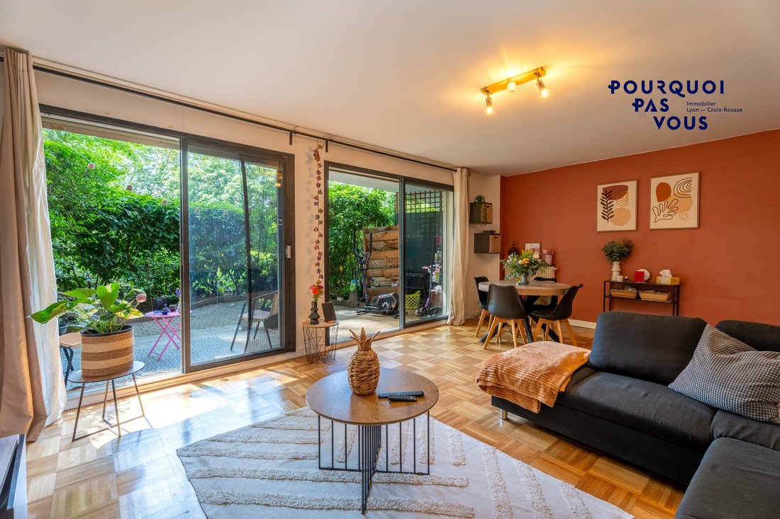 Apartment in Croix Rousse-Gros Caillou, Lyon 4e Arrondissement, Lyon 3 - 18097662