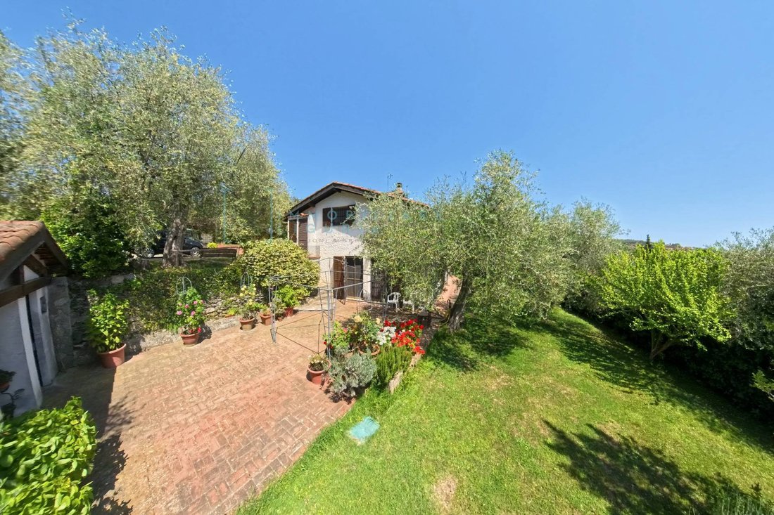 Villa in Garlenda, Liguria, Italy 2 - 17447796