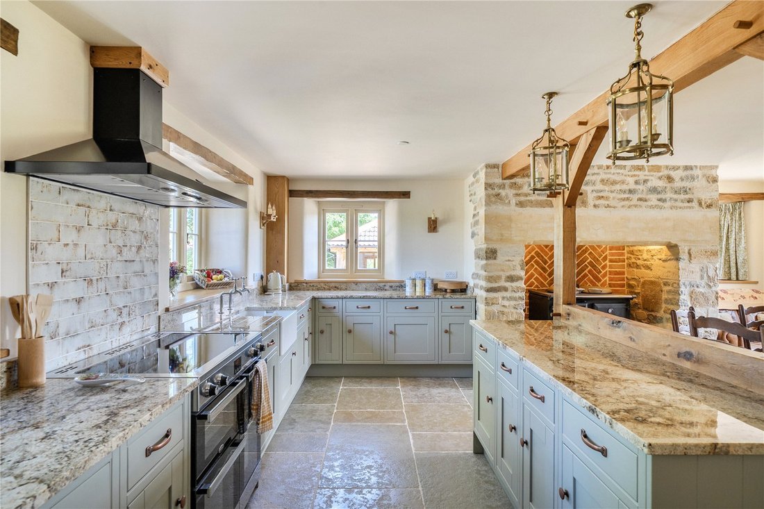 House in Somerset, England 5 - 18100650