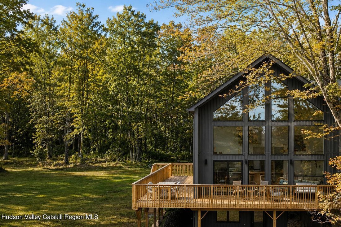 House in Ellenville, New York, United States 5 - 18095197