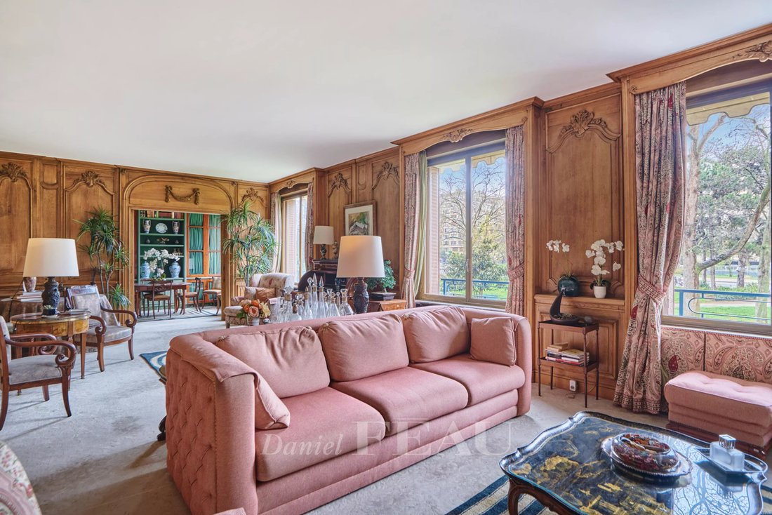 Apartment in Porte Dauphine, Paris 16e Arrondissement, Paris 1 - 18093416