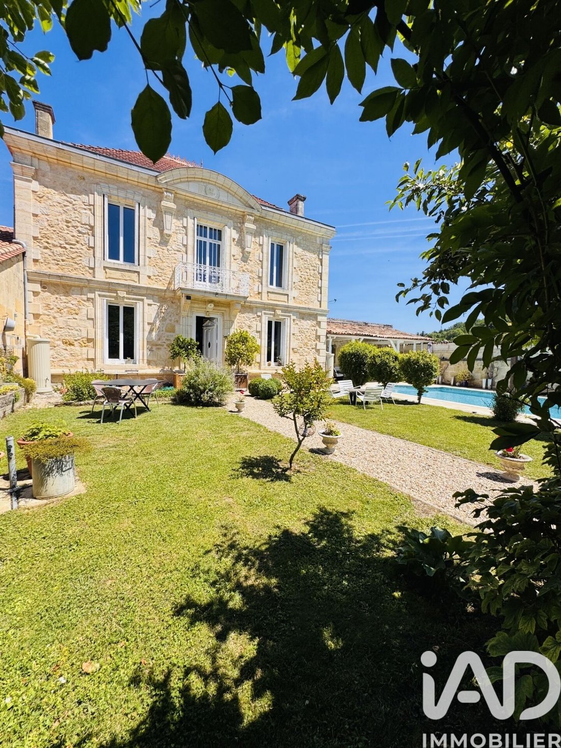 House in Saint-Jean-de-Blaignac, Nouvelle-Aquitaine, France 3 - 18097220
