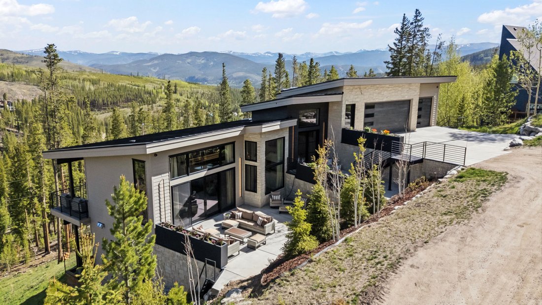 Breckenridge, Colorado, United States 1 - 18090692