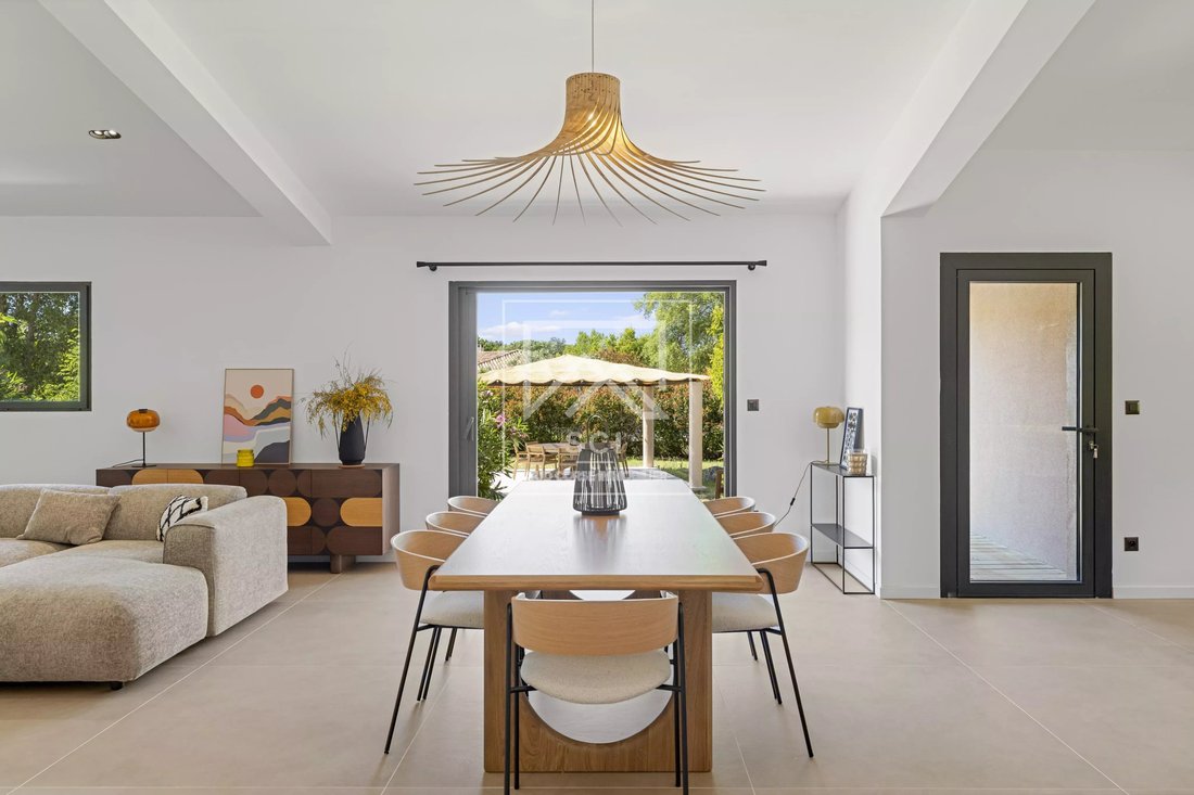 Villa in Porto-Vecchio, Corsica, France 2 - 18106303