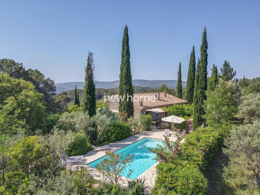 Villa in Ouest, Lorgues, France 1 - 18106498