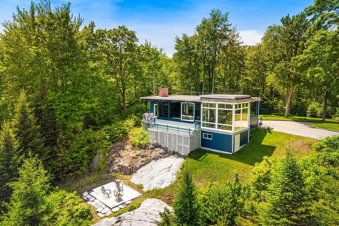 House in Eastman, Quebec, Canada 2 - 17544253